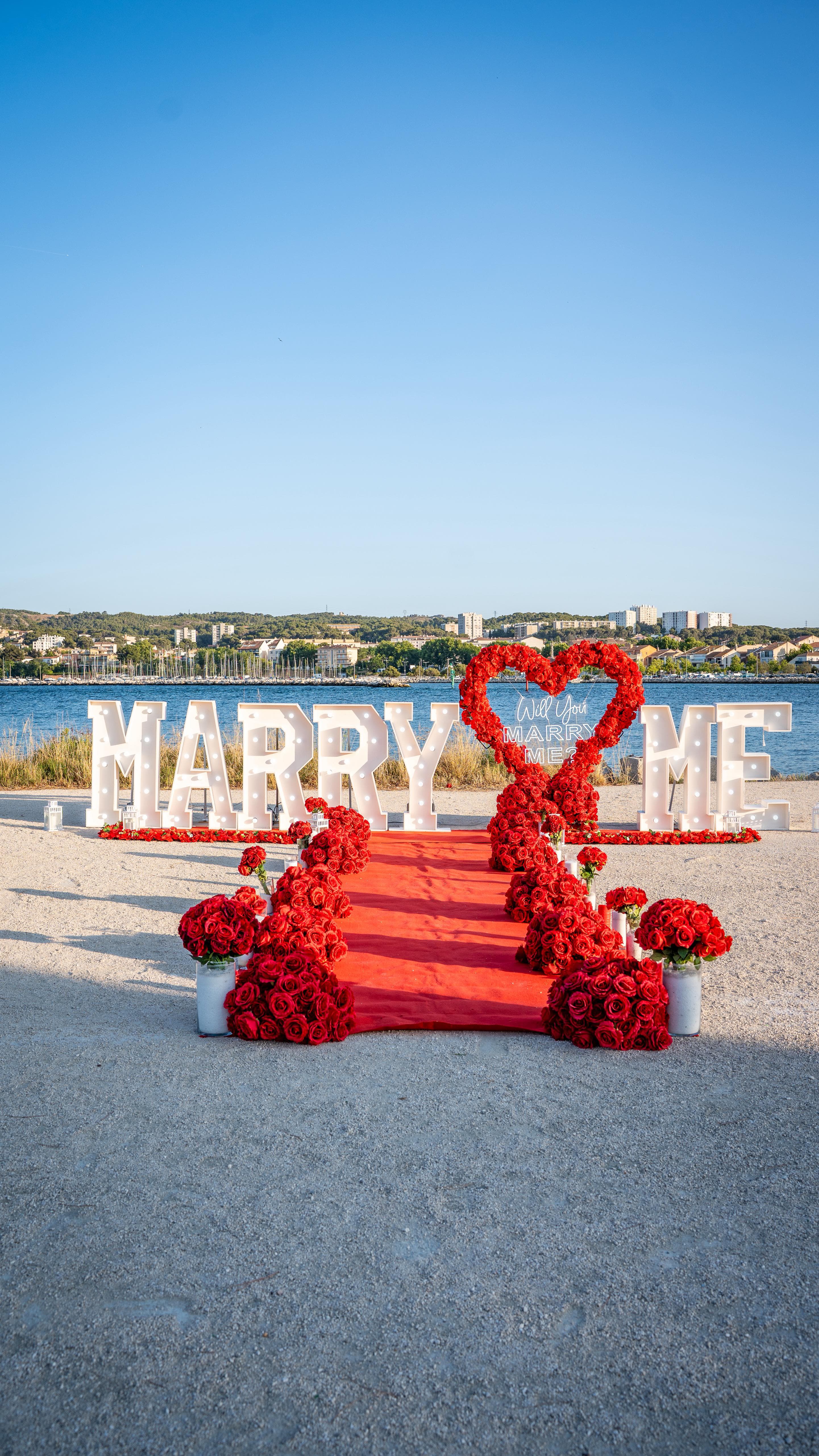 Place des Aires — lieu pour une demande en mariage à Marseille