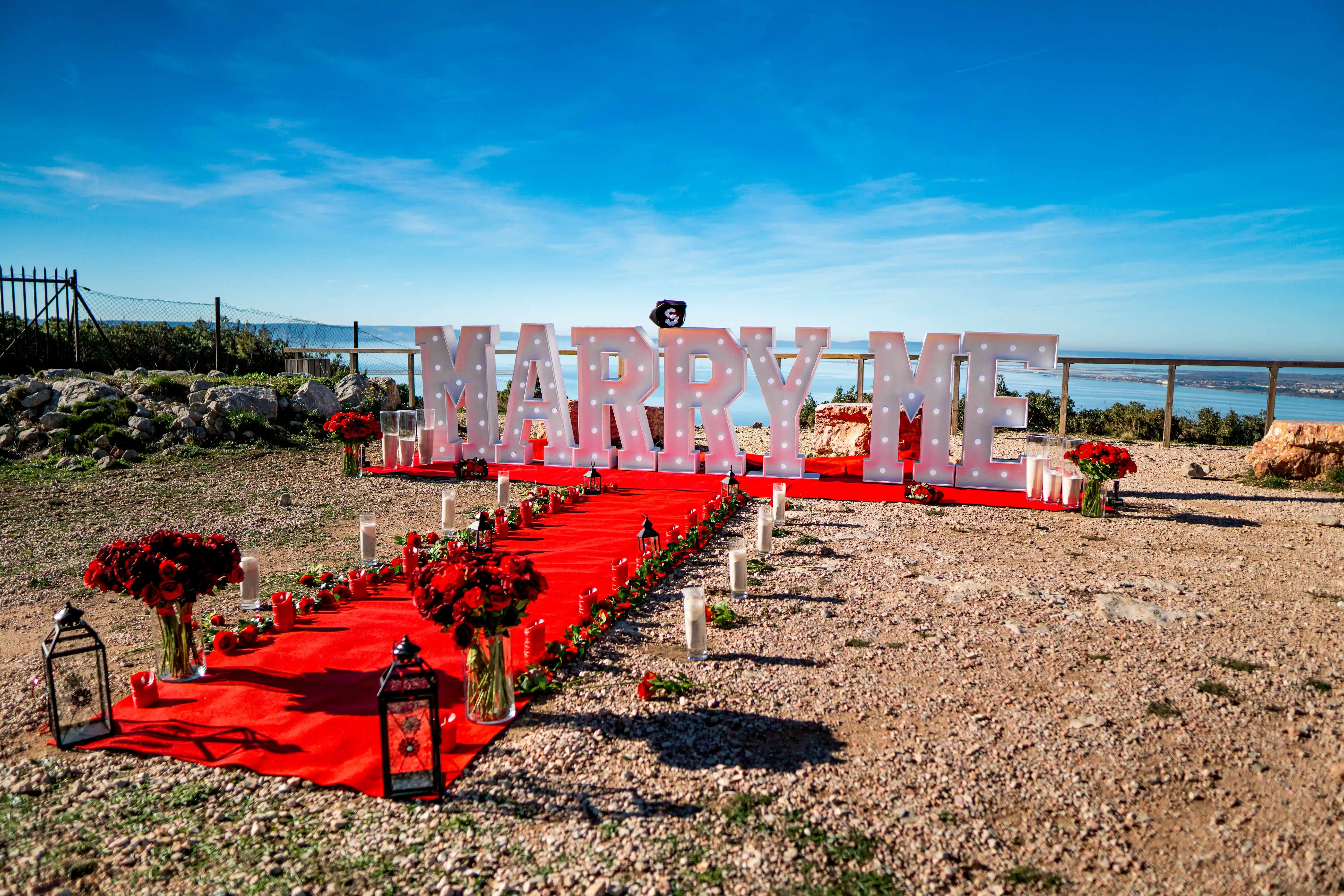 La Boule de Vitrolles — lieu pour une demande en mariage à Marseille